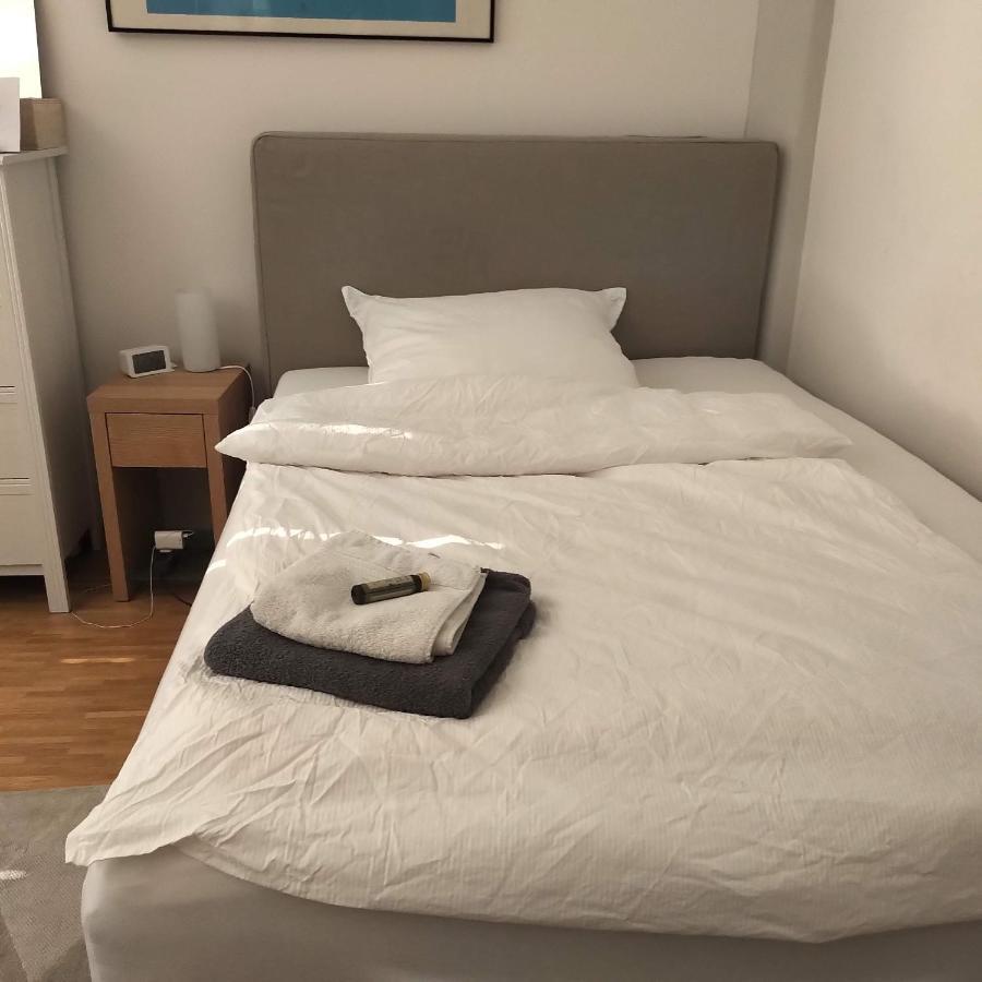 Grosszuegiges Zimmer Mit Badezimmer In Rheinwohnung Kolín nad Rýnem Exteriér fotografie